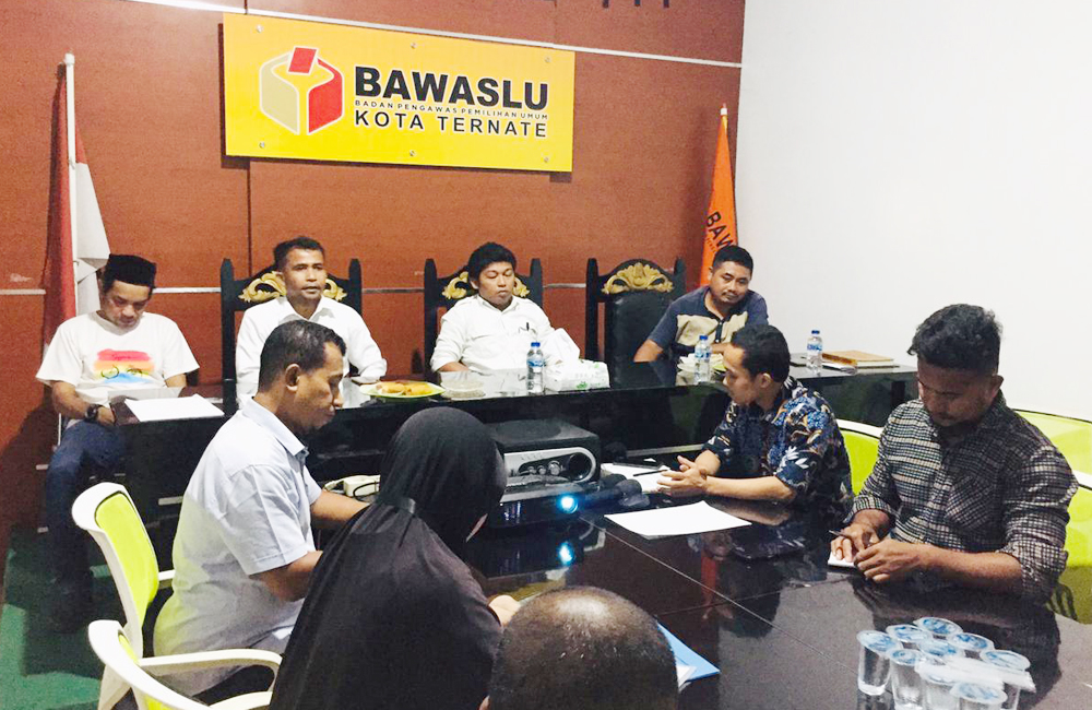 Bawaslu Ternate Gelar Pelatihan Pengelolaan PPID