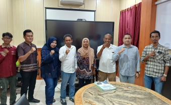 sialisasikan Kompetisi Debat Penegakan Hukum Pemilu (PHP) VI di Fakultas Hukum Universitas Khairun Ternate